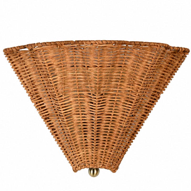 Scalloped Rattan Uplifter