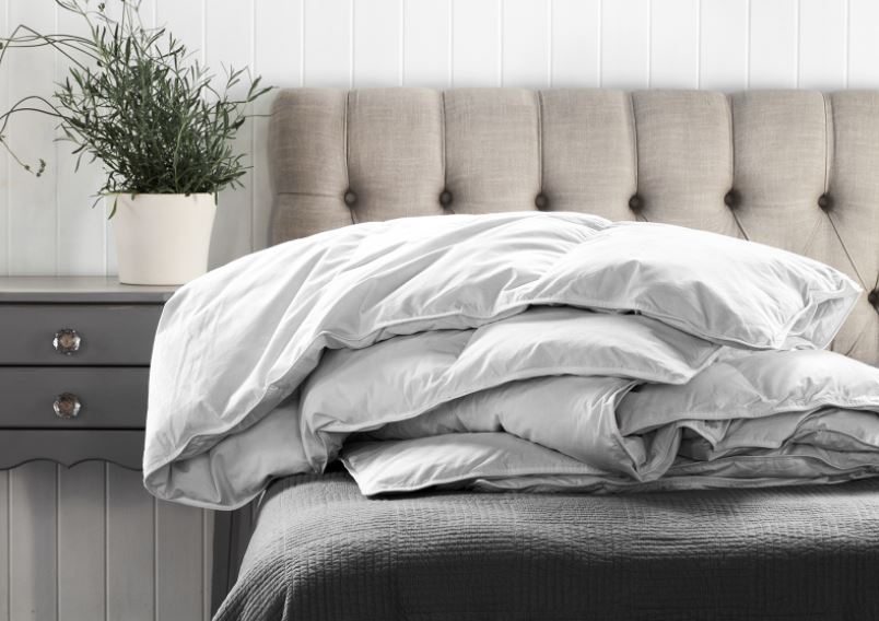 All Seasons Premium Hungarian Goose Down Duvet - Image 3