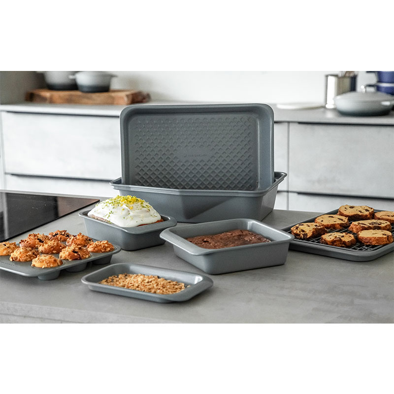 Smart Ceramic Large Roasting Pan with Lid - Image 4