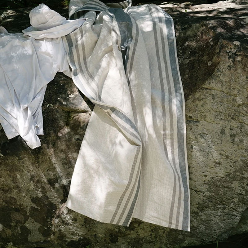 Huck Towel - Image 9