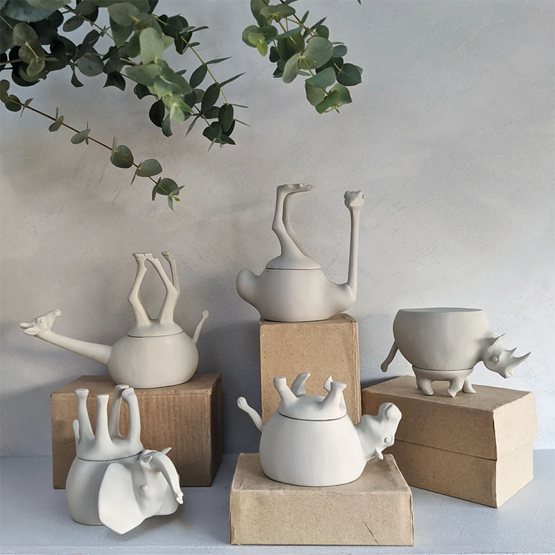Sleeping Giraffe Pot - Image 4