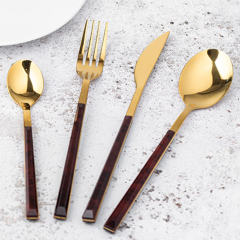 Tortoiseshell Gold Cutlery - Image 3